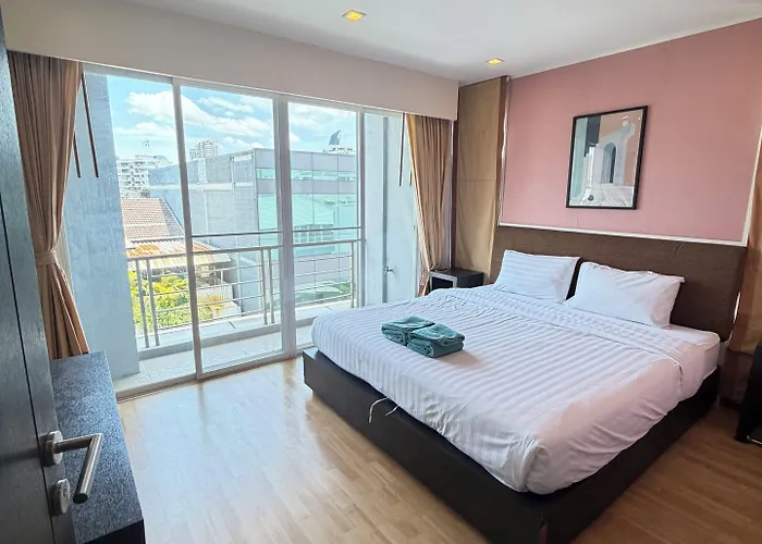 P Thonglor 3*